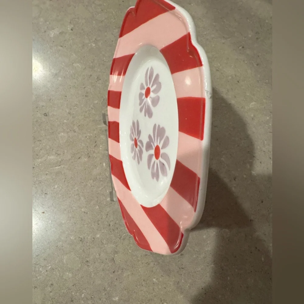 Set/4 🎀Vaisselle red stripe canapé‎ plates